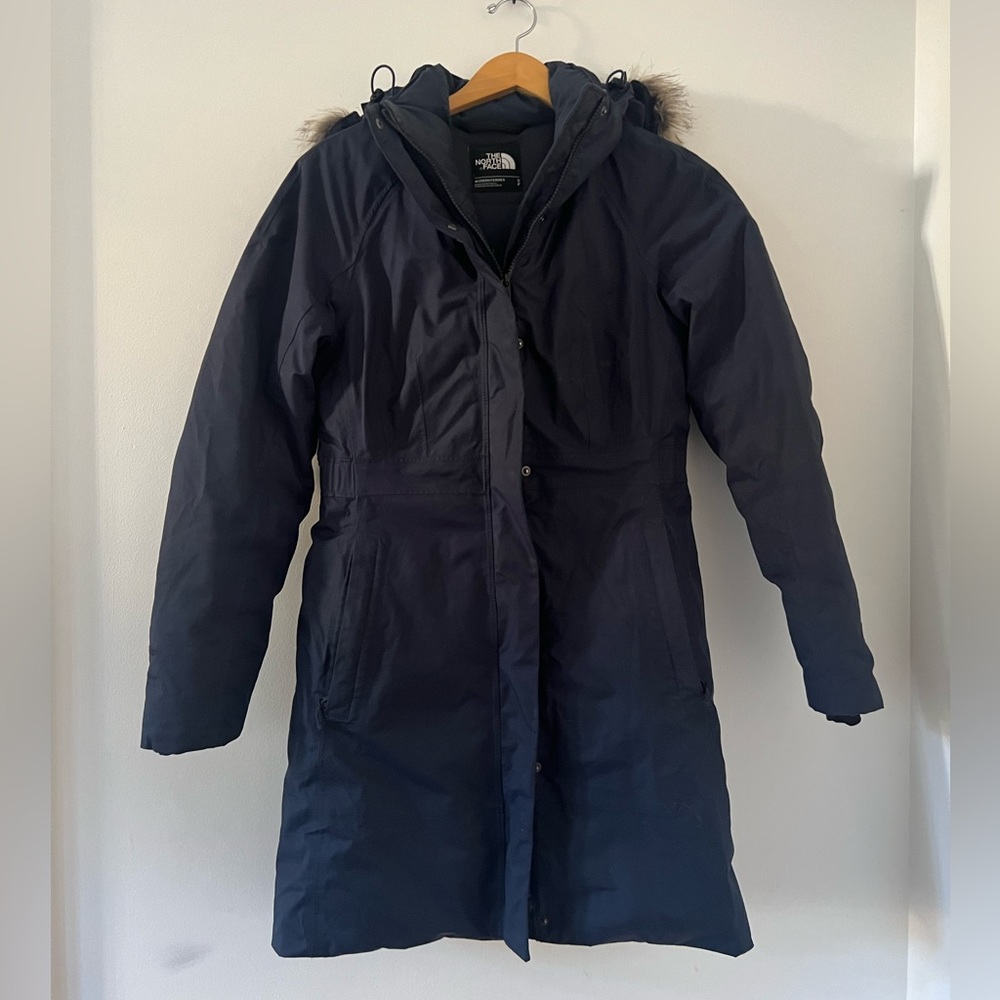 North Face Parka Small in Blue!
